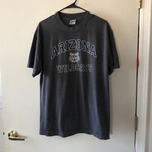 TCX Arizona Wildcats Short Sleeve T  size L GUC
